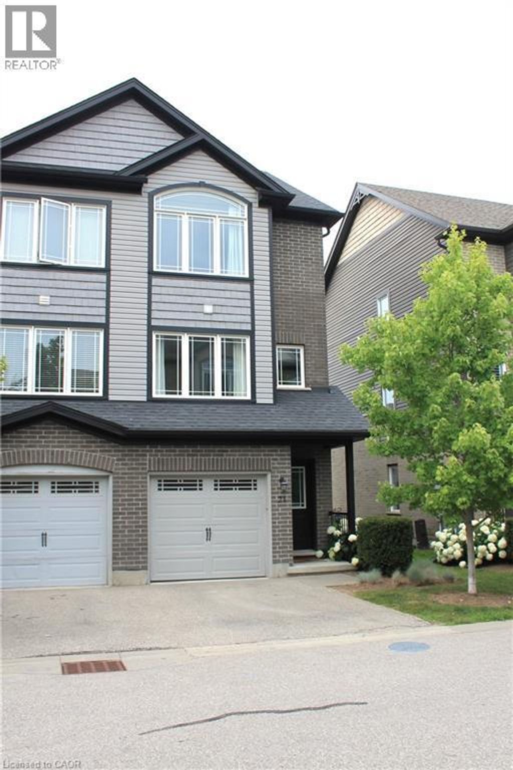 12 Poplar Drive Unit# 21, Cambridge