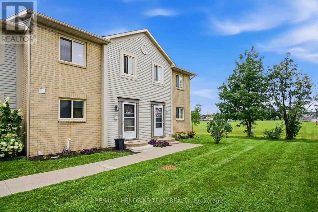 44 - 65 Dorchester Boulevard, St. Catharines (carlton/bunting)