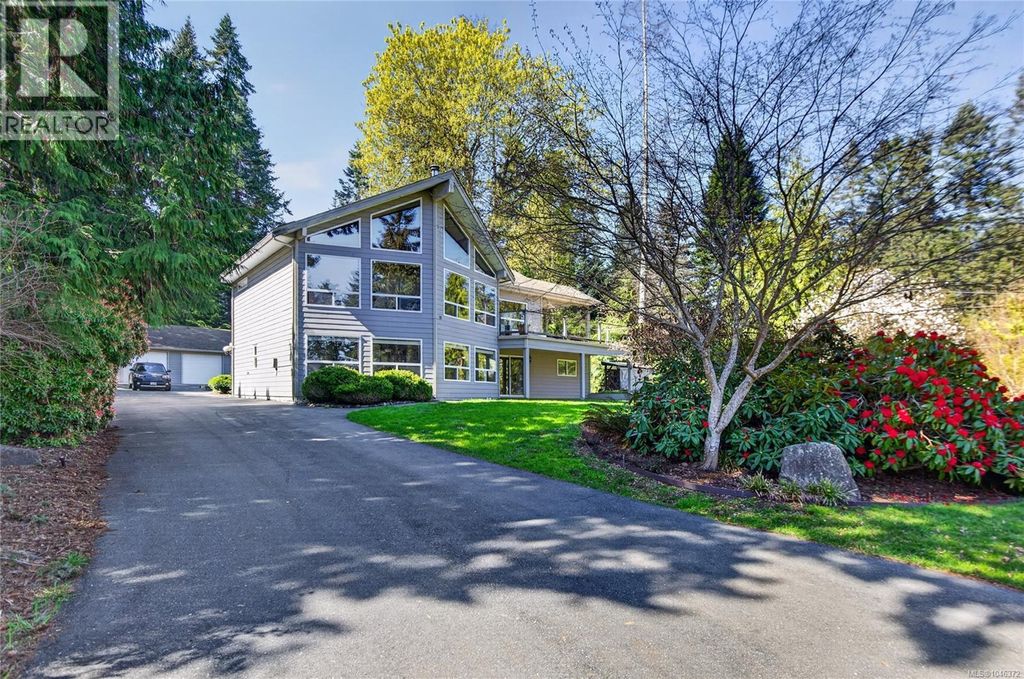 4594 Maple Guard Dr, Bowser