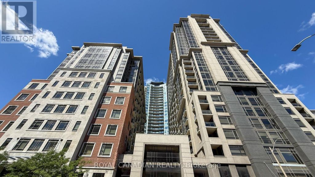 314 - 150 Main Street W, Hamilton (central)