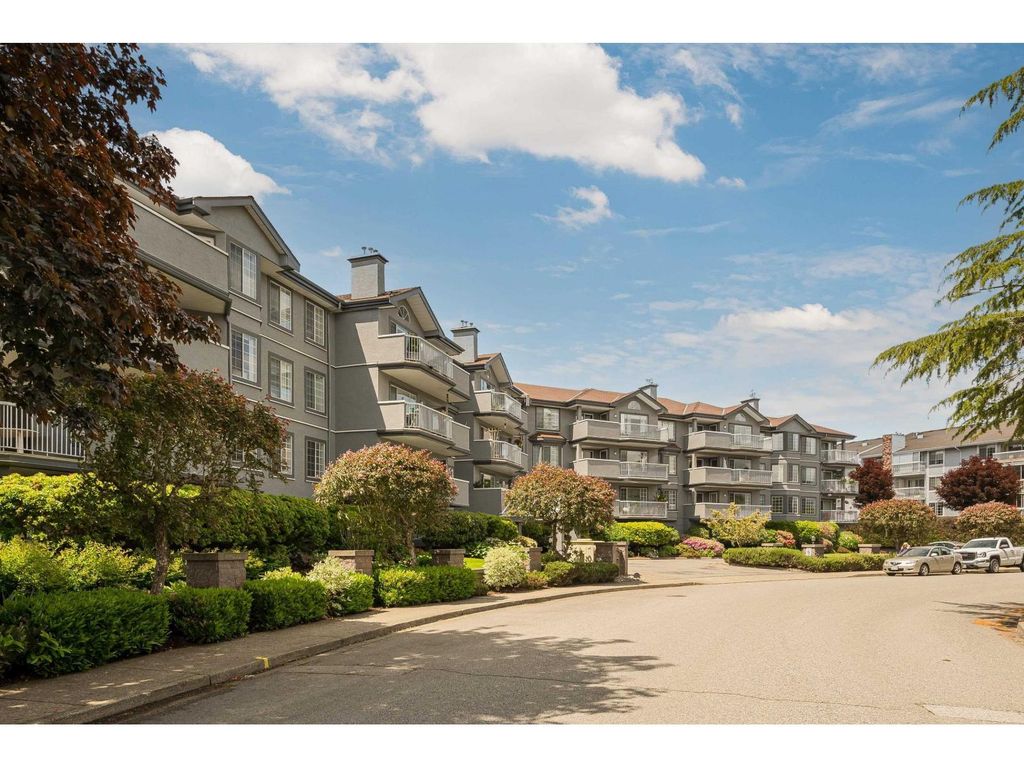 110 5375 205 Street, Langley