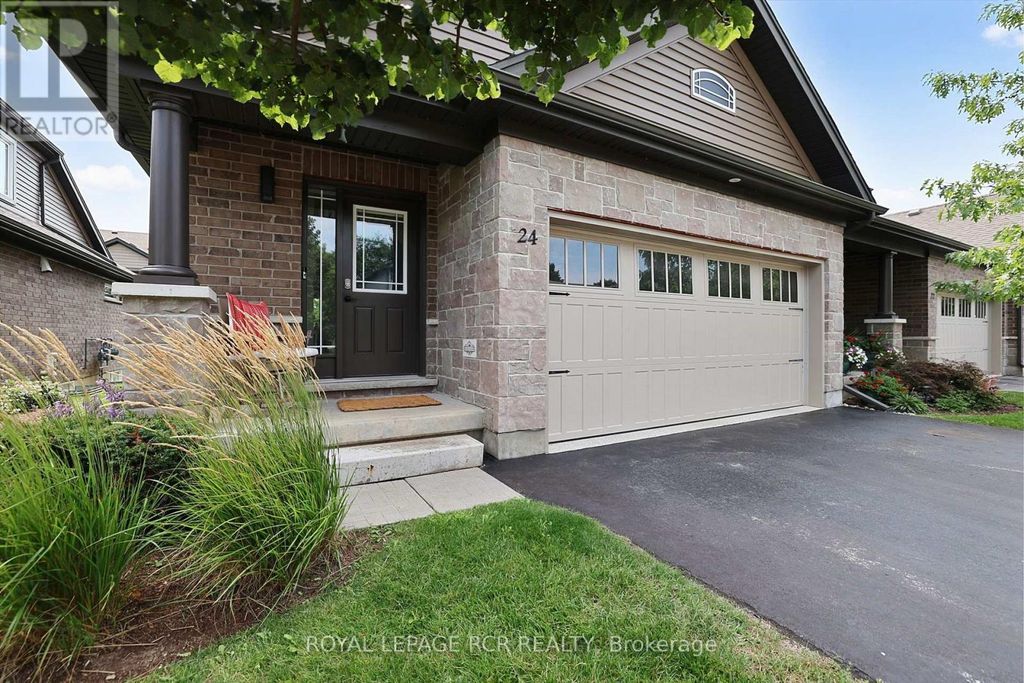 24 Westminster Crescent, Centre Wellington (fergus)