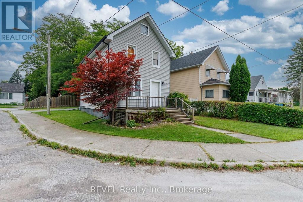 4317 Buttrey Street, Niagara Falls (downtown)