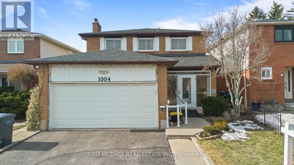 1004 Queensbridge Drive, Mississauga (creditview)