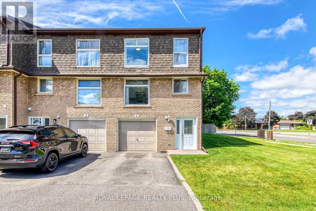 1 - 640 Rathburn Road E, Mississauga (rathwood)