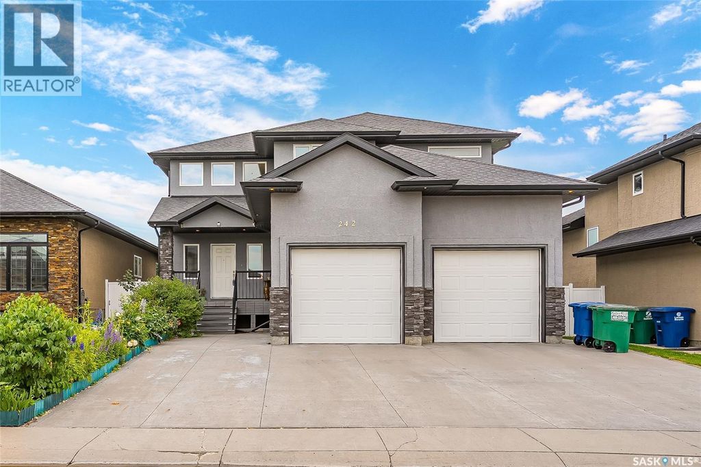 242 Pohorecky Street, Saskatoon