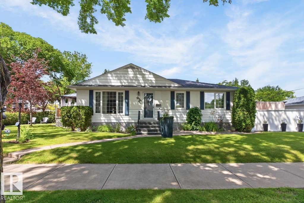 7724 97 Av Nw, Edmonton