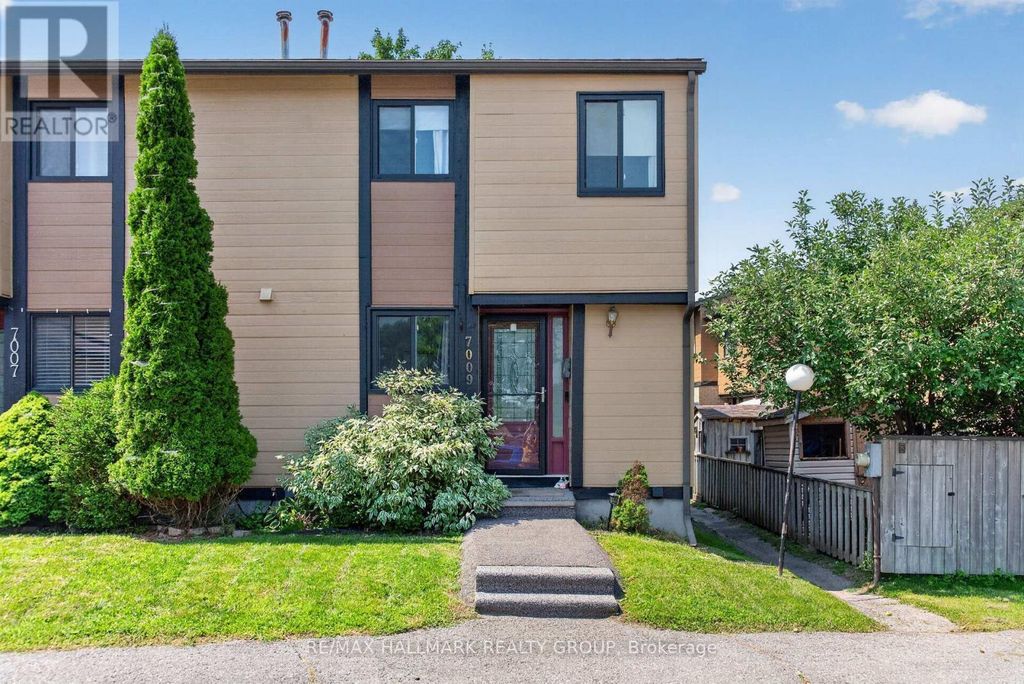 7009 Bilberry Drive, Ottawa
