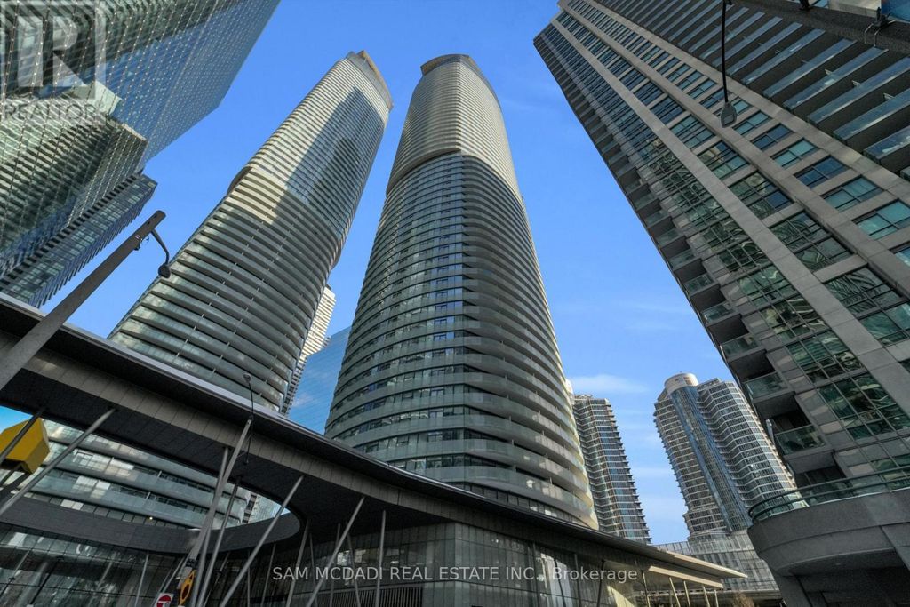 2307 - 12 York Street, Toronto (waterfront Communities)