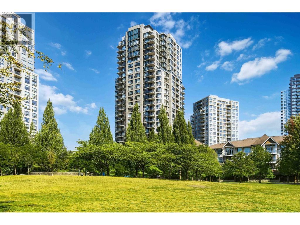 805 5380 Oben Street, Vancouver