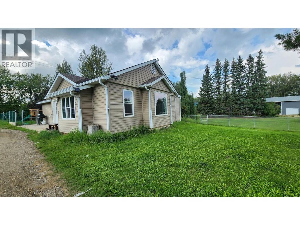 13287 Linklater Lane, Pouce Coupe