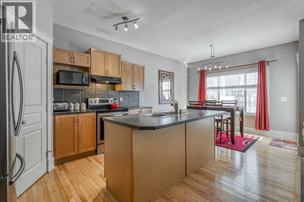 177 Cougartown Circle Sw, Calgary