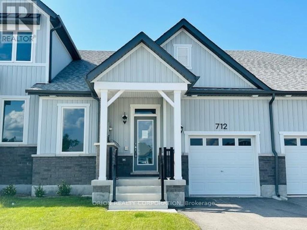 712 Keast Place, Innisfil