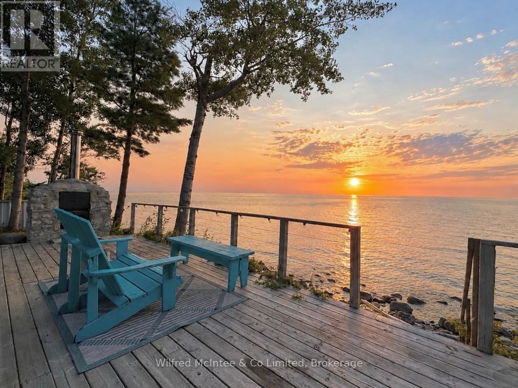 537 Bruce Road 13 Road, Native Leased Lands