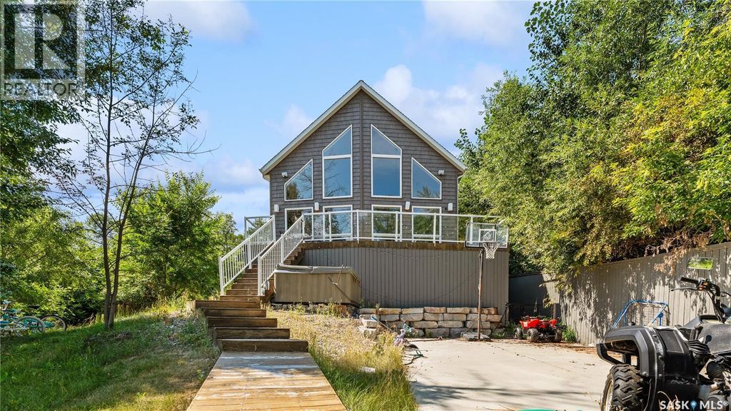 19 Rose Crescent, Pike Lake Provincial Park