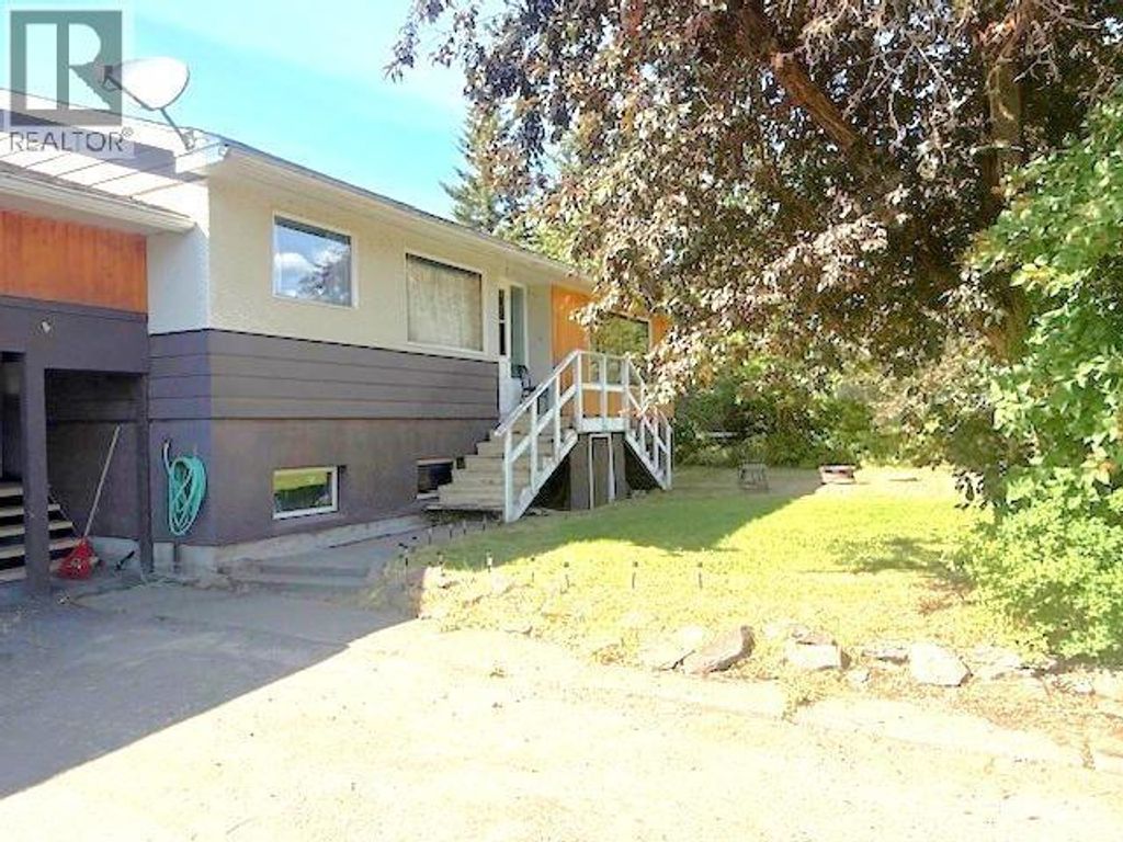 3727 14th Avenue, Smithers