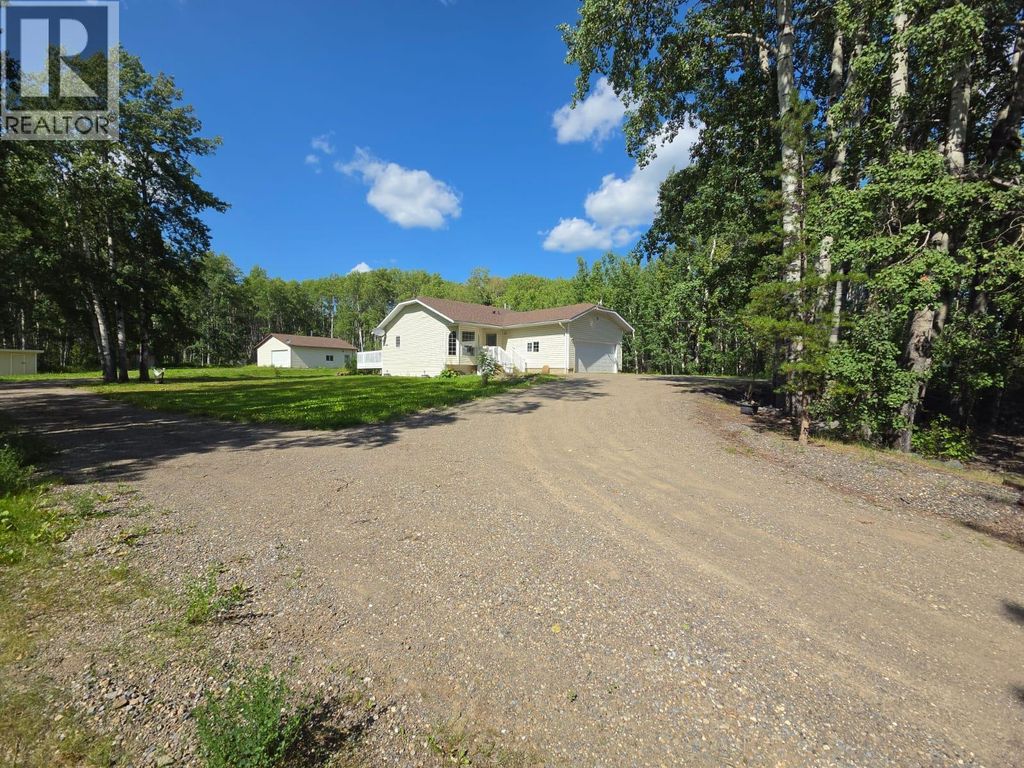 6708 Currier Road, Chetwynd
