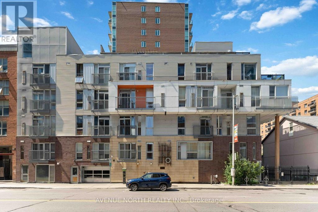 201 - 360 Cumberland Street, Ottawa