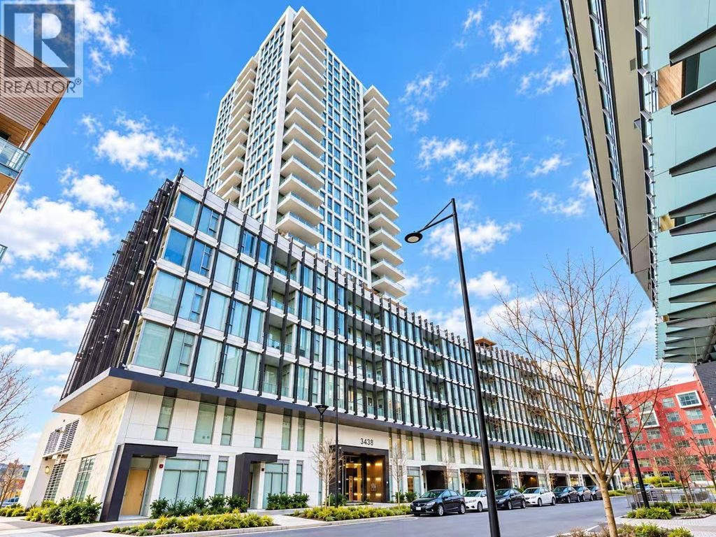 321 3438 Sawmill Crescent, Vancouver