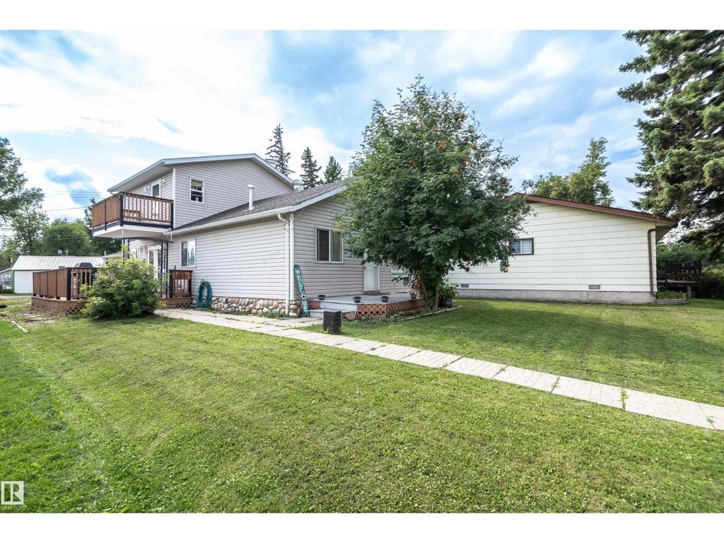 4824 50a St, Rural Lac Ste. Anne County