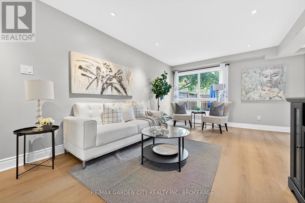 8 - 3008 Palmer Drive, Burlington (palmer)