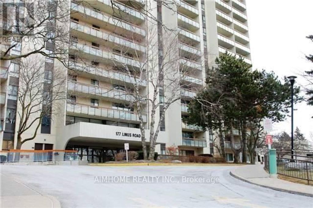 812 - 177 Linus Road, Toronto (don Valley Village)