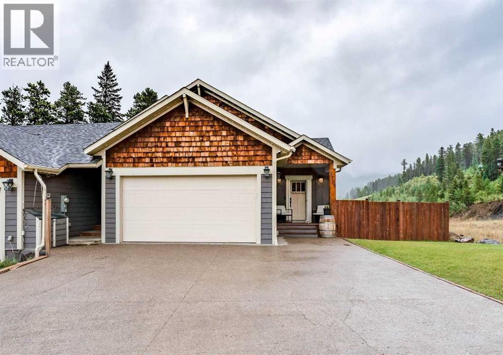 1705 119 Street, Blairmore