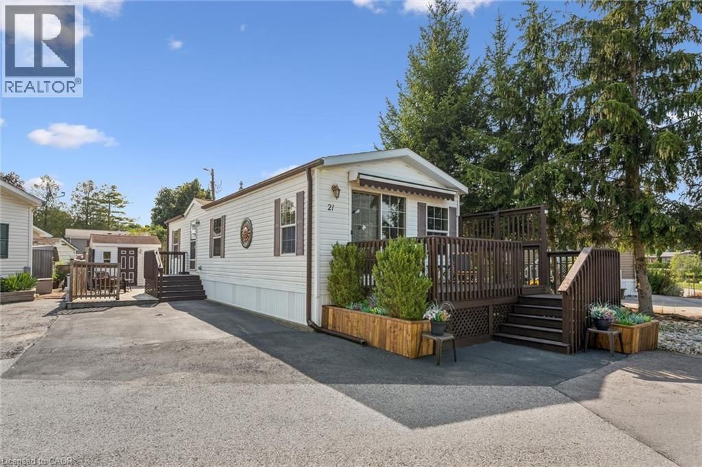 21 Trillium Beach Drive, Puslinch