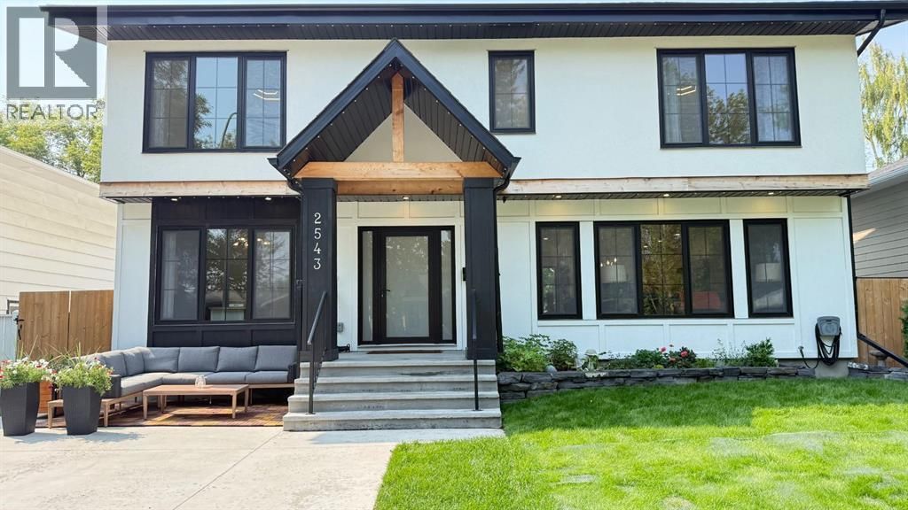 2543 Chicoutimi Drive Nw, Calgary