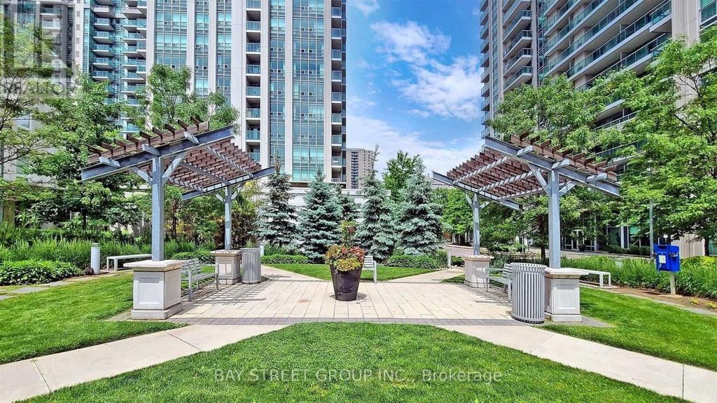 1612 - 17 Anndale Drive, Toronto (willowdale East)