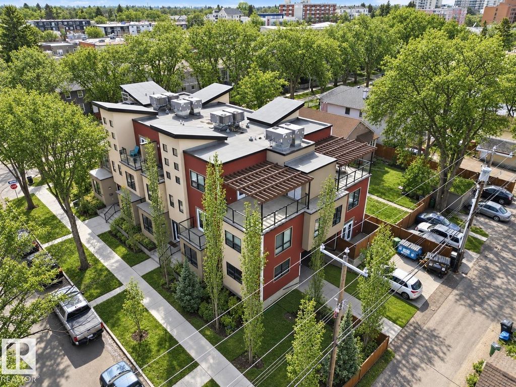 10806 83 Av Nw, Edmonton