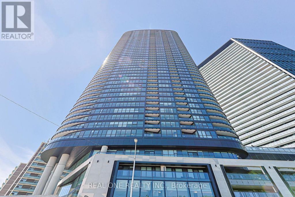 821 - 585 Bloor Street E, Toronto (north St. James Town)