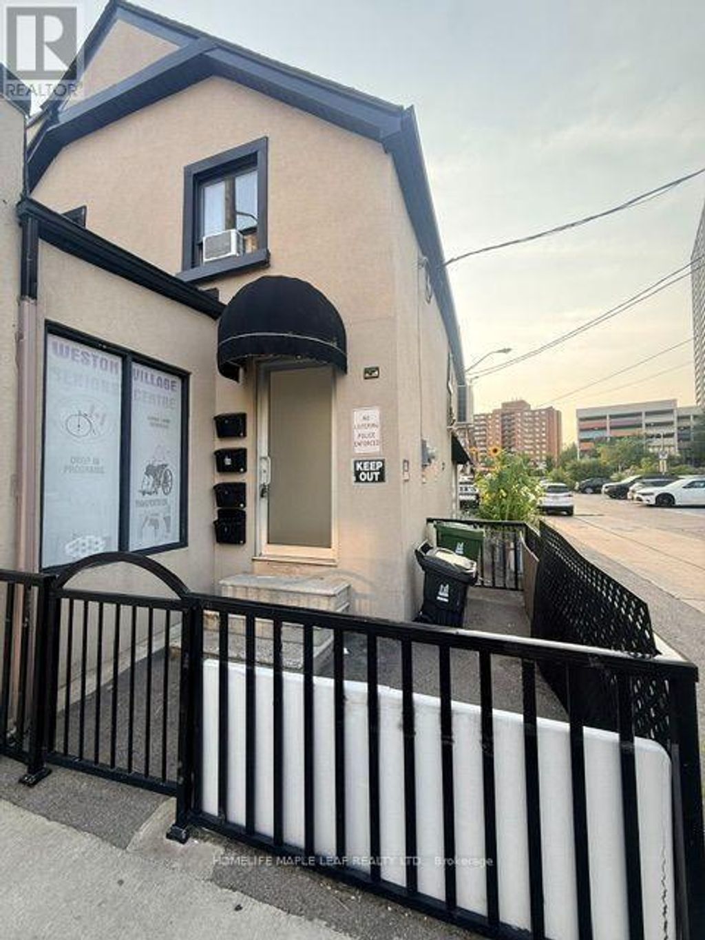 A - 8 John Street, Toronto (weston)