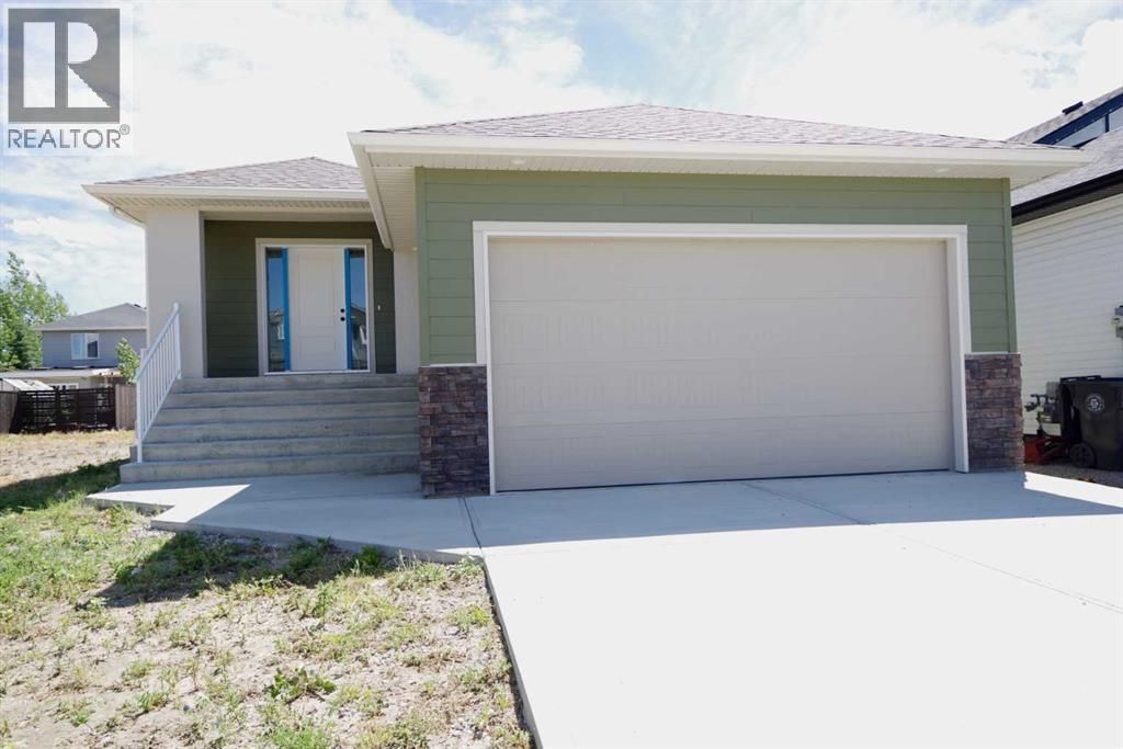 256 Greenwood Road, Coalhurst