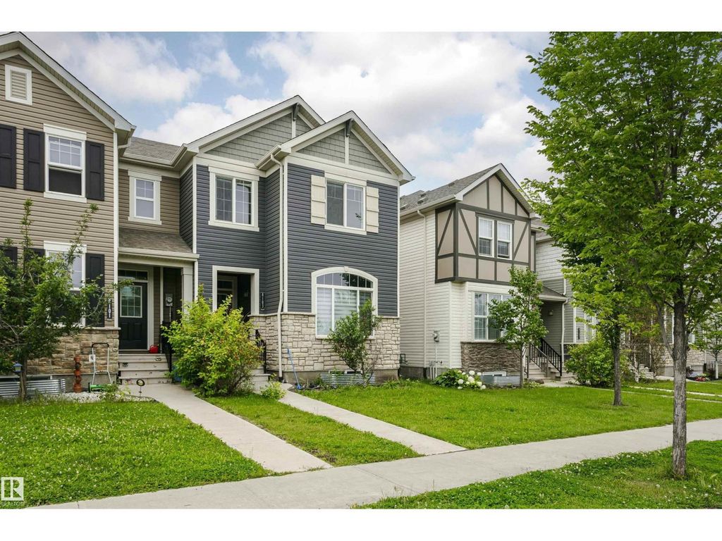 8103 Chappelle Wy Sw, Edmonton