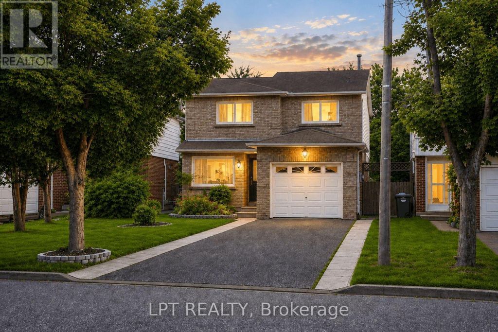 38 Pickard Lane, Brampton (fletcher's West)
