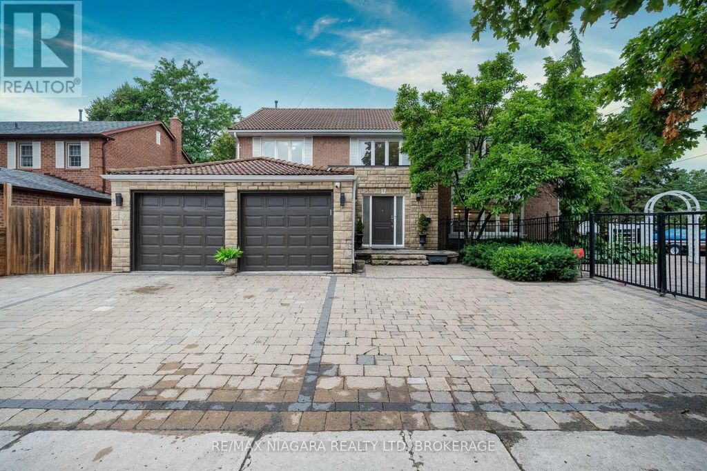 2 Aitken Circle, Markham (unionville)