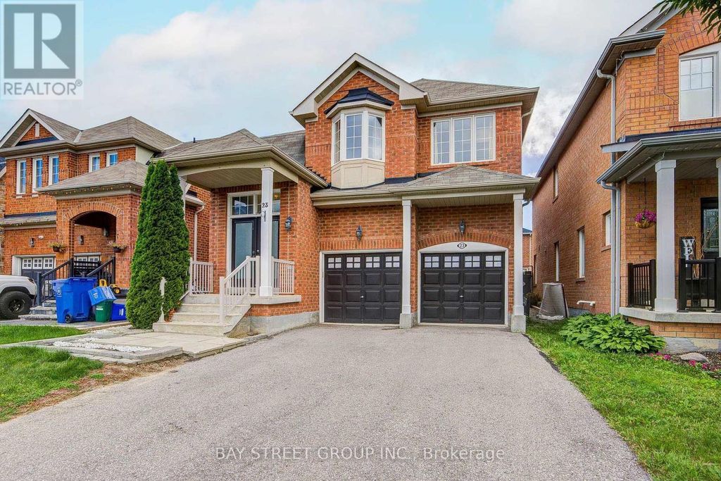 23 Horn Street, Whitchurch-Stouffville (stouffville)