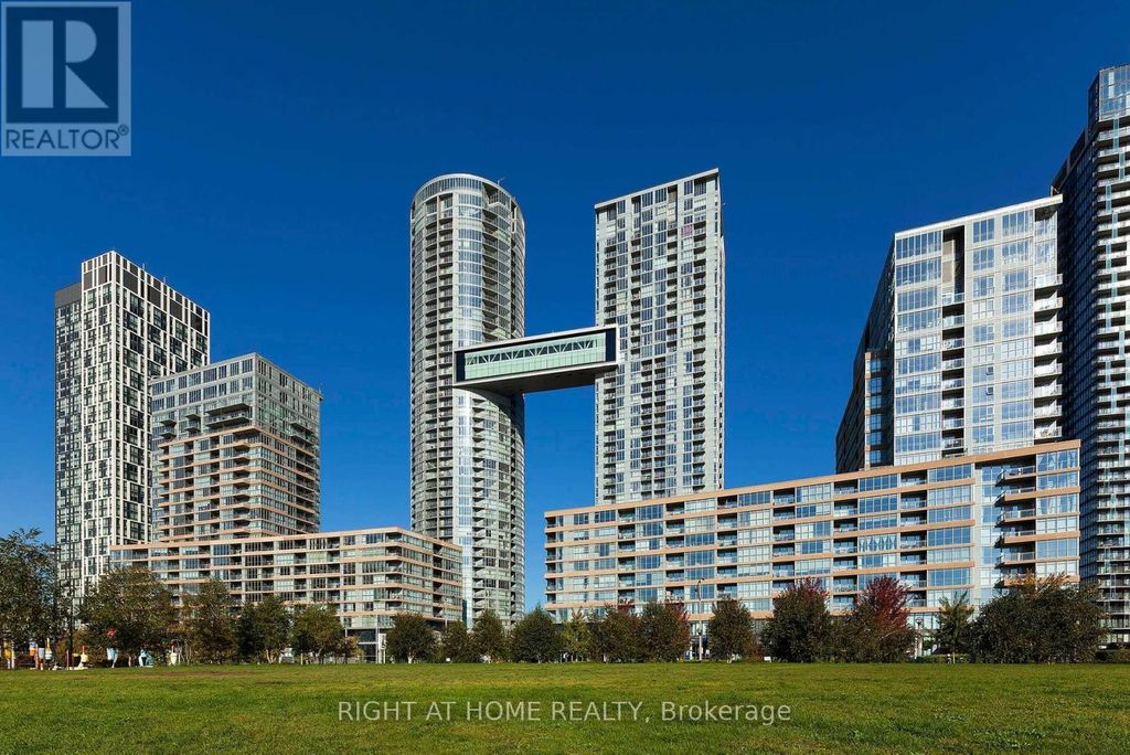 356 - 10 Capreol Court, Toronto (waterfront Communities)