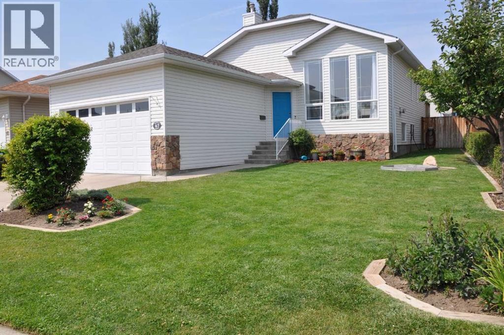47 Riverbrook Close W, Lethbridge