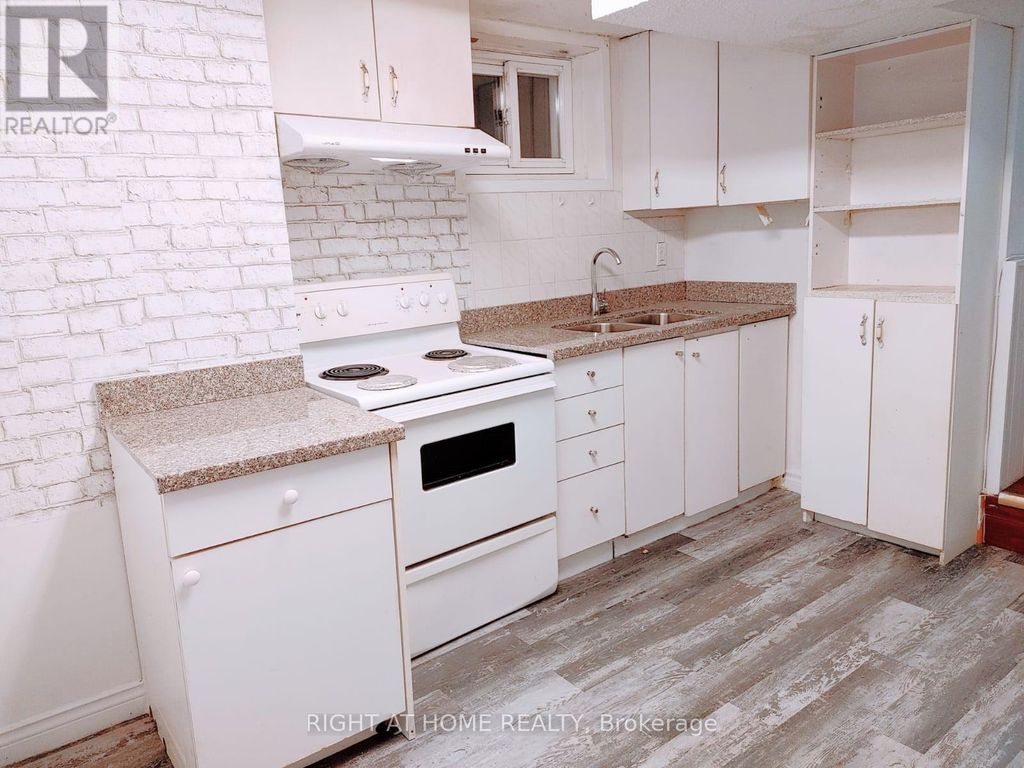 B - 108 Littleleaf Drive, Toronto (malvern)