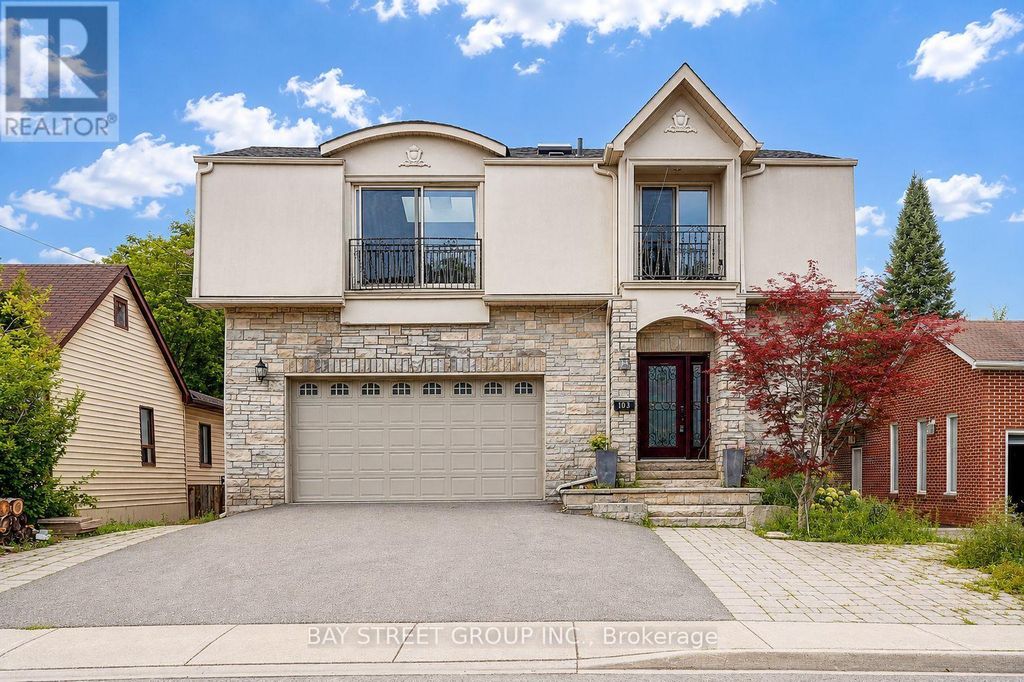 103 Lake Avenue, Richmond Hill (oak Ridges Lake Wilcox)