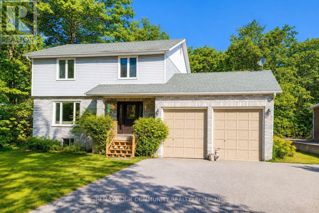 1138 Siesta Drive, Tiny