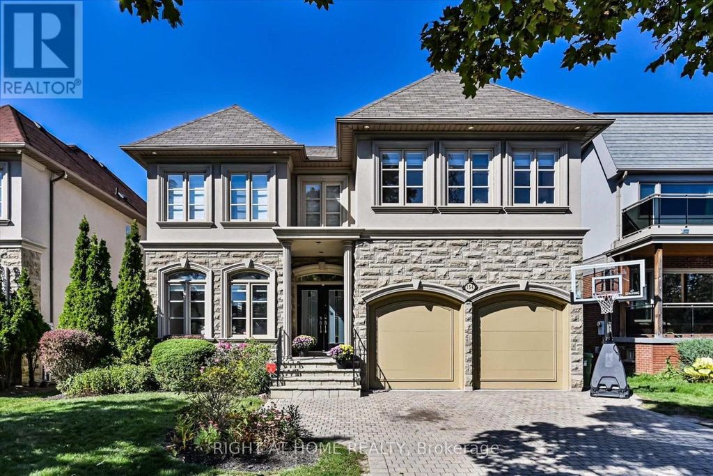 154 Charlton Boulevard, Toronto (newtonbrook West)