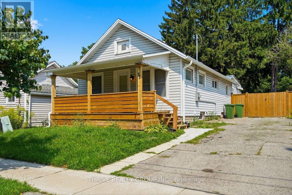35 Malakoff Street, St. Thomas