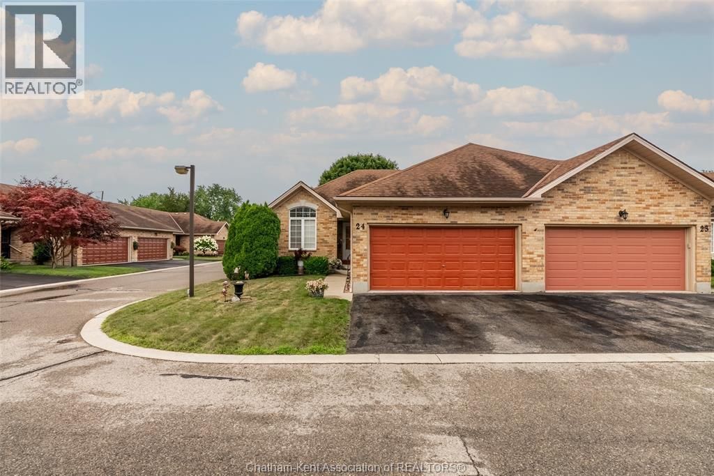 154 Semenyn Avenue Unit# 24, Chatham