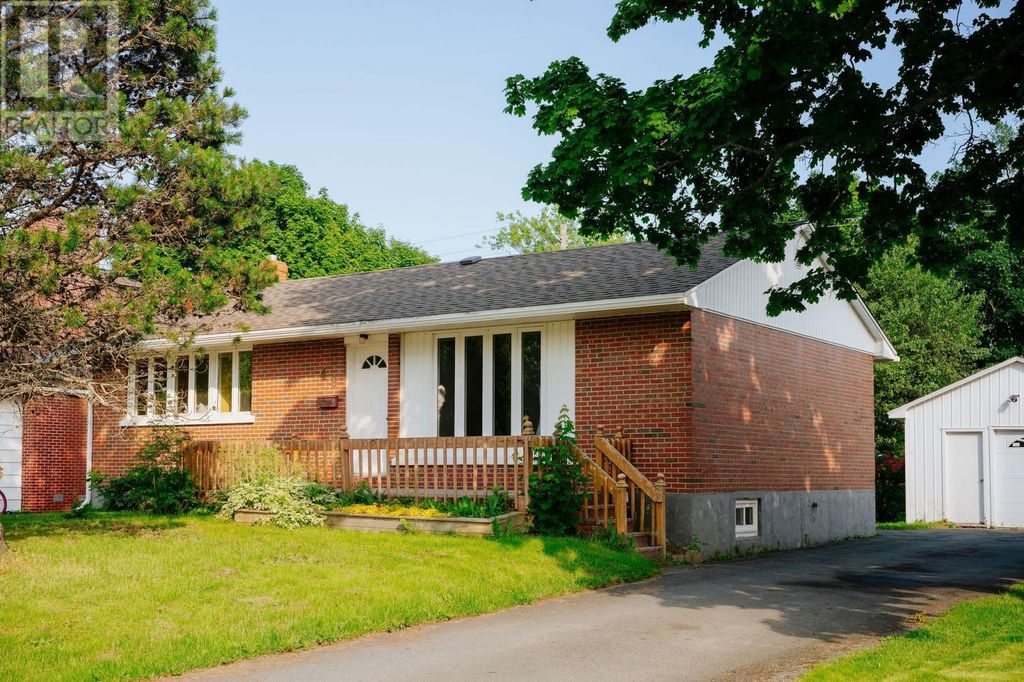 49 Hawker Crescent, Gander