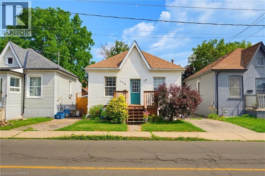 128 Mary Street, Brantford
