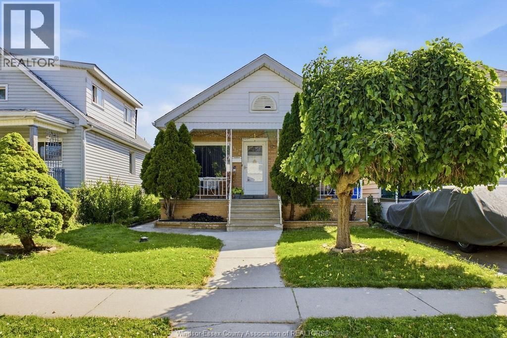 1172 Marion Avenue, Windsor