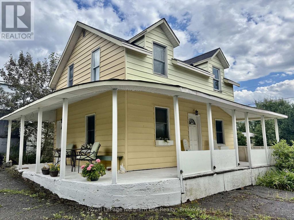 6a & 6b Mountainview Drive, Temagami